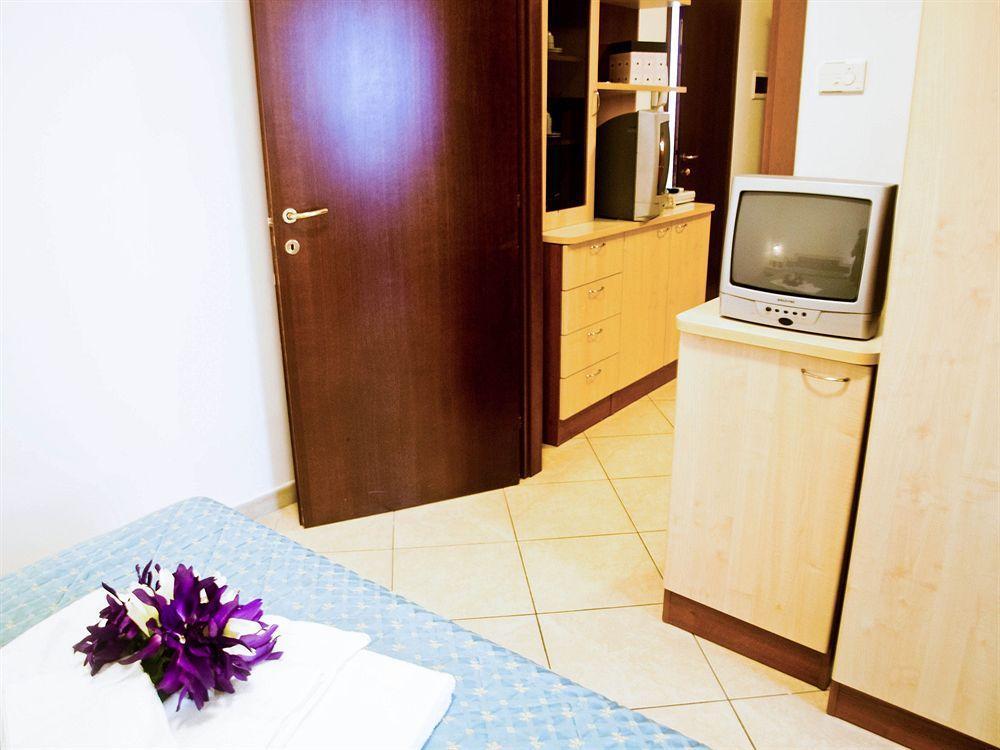 Residence Mediterraneo Rímini Exterior foto