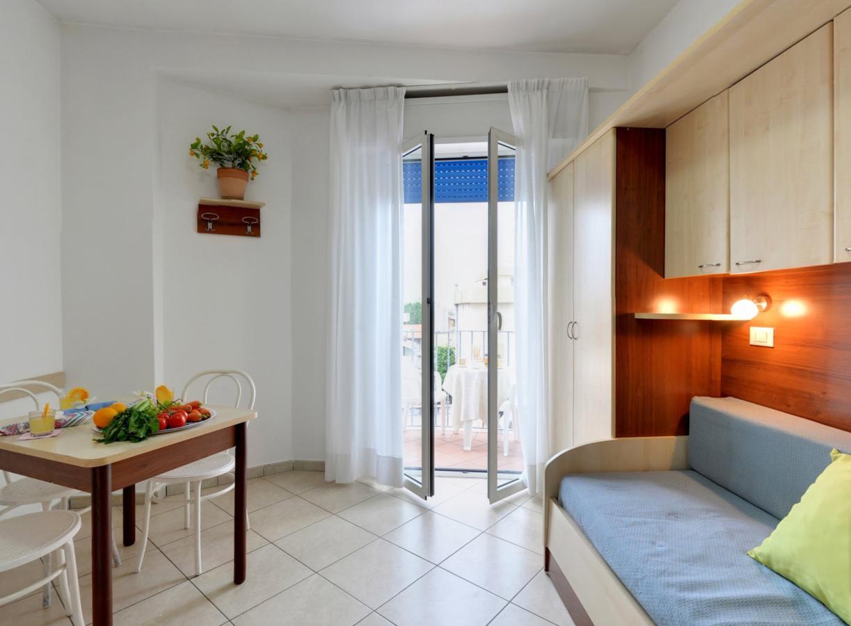 Residence Mediterraneo Rímini Exterior foto